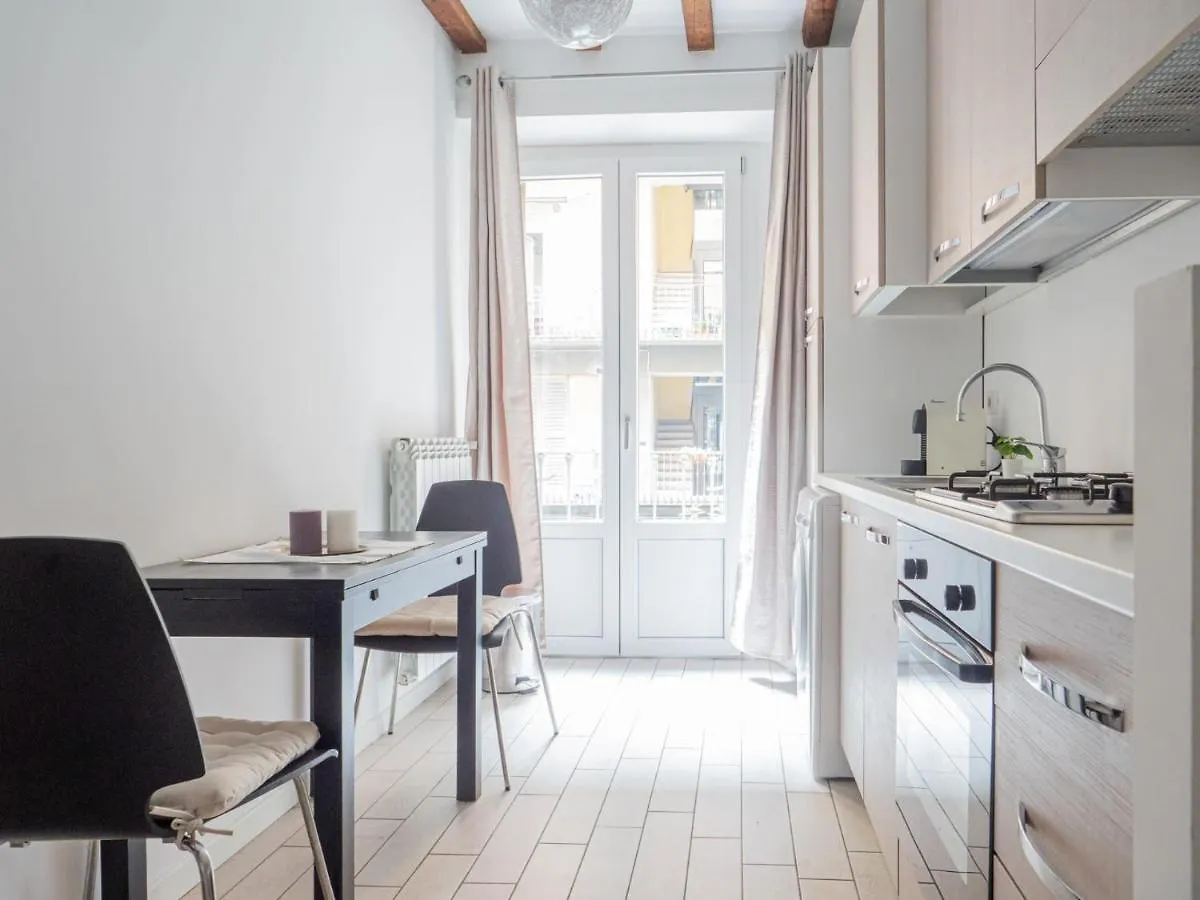 The Best Rent - Lovely One-Bedroom Apartment In Porta Venezia Milão