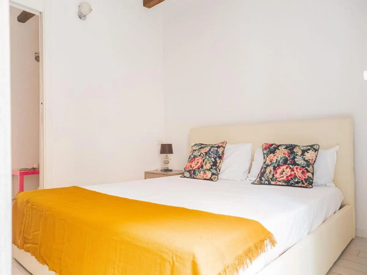 The Best Rent - Lovely One-Bedroom Apartment In Porta Venezia Milão